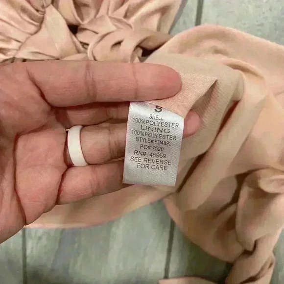 Aura Blush Mini Wrap Dress Size Small - Picture 6 of 6